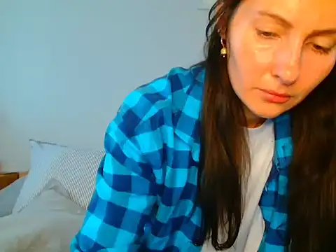 Snapshot of Irina9793 chatting on January 7, 2026, 9:25 am Irina9793 online show from January 7, 2026, 9:25 am