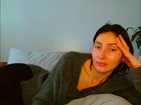 Snapshot of Irina9793 chatting on February 25, 2026, 10:15 am Irina9793 online show from February 25, 2026, 10:15 am