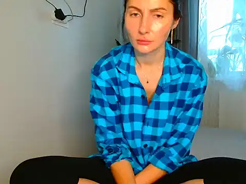Snapshot of Irina9793 chatting on June 3, 2026, 5:08 am Irina9793 online show from June 3, 2026, 5:08 am