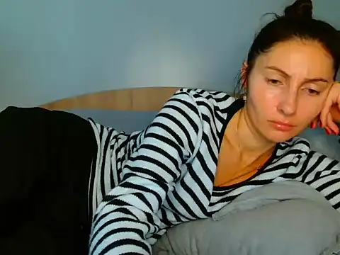 Snapshot of Irina9793 chatting on November 11, 2025, 9:48 am Irina9793 online show from November 11, 2025, 9:48 am