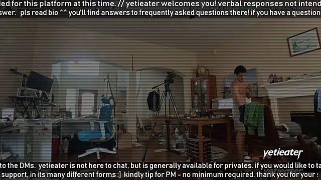 Snapshot of yetieater chatting on May 30, 2026, 4:56 pm yetieater online show from May 30, 2026, 4:56 pm