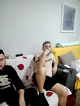 Snapshot of iurinicola chatting on January 12, 2026, 9:09 pm iurinicola online show from January 12, 2026, 9:09 pm