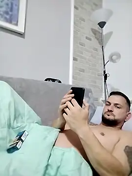 Snapshot of iurinicola chatting on November 21, 2025, 9:25 pm iurinicola online show from November 21, 2025, 9:25 pm