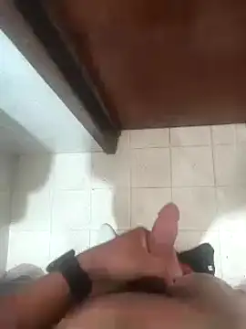 Snapshot of enoc369 chatting on November 7, 2025, 2:32 pm enoc369 online show from November 7, 2025, 2:32 pm