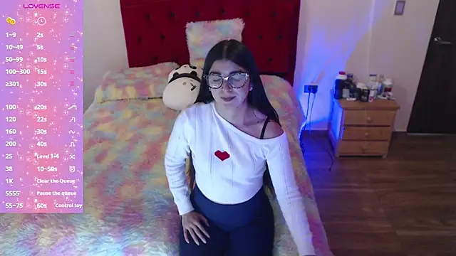 Snapshot of Saray_honey04 chatting on September 26, 2025, 8:38 pm Saray honey04 online show from September 26, 2025, 8:38 pm