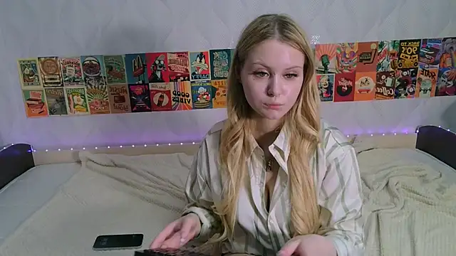 Snapshot of Beatrice_7 chatting on March 6, 2025, 2:40 pm Beatrice 7 online show from March 6, 2025, 2:40 pm