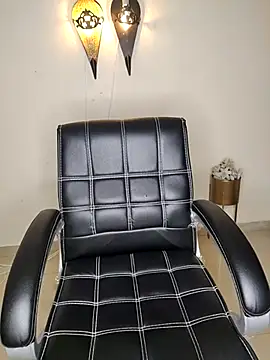 Snapshot of Noor-Bold chatting on March 15, 2025, 10:11 pm Noor-Bold online show from March 15, 2025, 10:11 pm