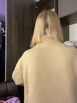 Snapshot of amorearte_m chatting on March 12, 2025, 3:57 am amorearte m online show from March 12, 2025, 3:57 am