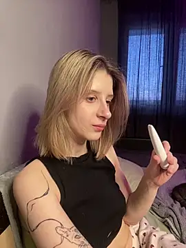 Snapshot of amorearte_m chatting on March 9, 2025, 4:27 am amorearte m online show from March 9, 2025, 4:27 am