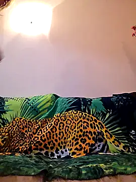 Snapshot of Melody73 chatting on November 25, 2025, 10:32 pm Melody73 online show from November 25, 2025, 10:32 pm