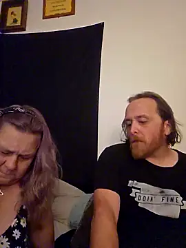Snapshot of SpnzTnT chatting on June 9, 2026, 2:12 am SpnzTnT online show from June 9, 2026, 2:12 am