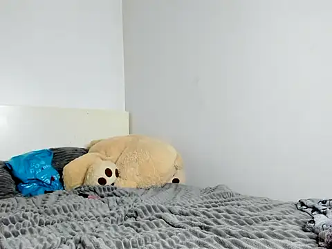 lex-llexiiii27 online show from February 28, 2025, 8:50 pm