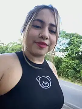 lunaxxx 69 online show from November 26, 2025, 8:42 pm