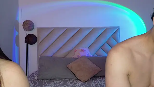 Sweetlove 243 online show from July 15, 2026, 12:23 pm