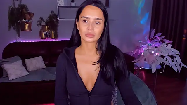 DanaSincere online show from April 15, 2026, 4:51 am