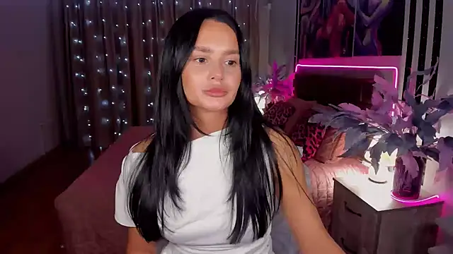 DanaSincere online show from November 13, 2025, 3:43 am