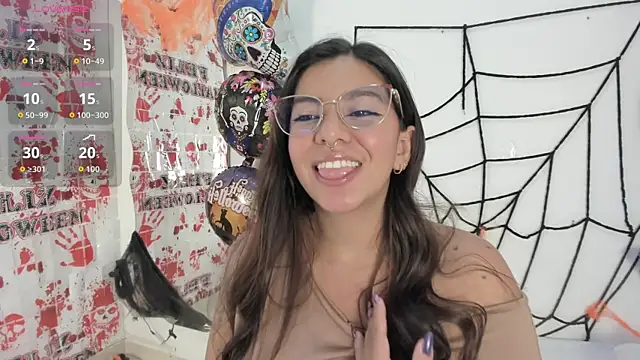 emilyy cooperr online show from October 11, 2025, 12:17 pm