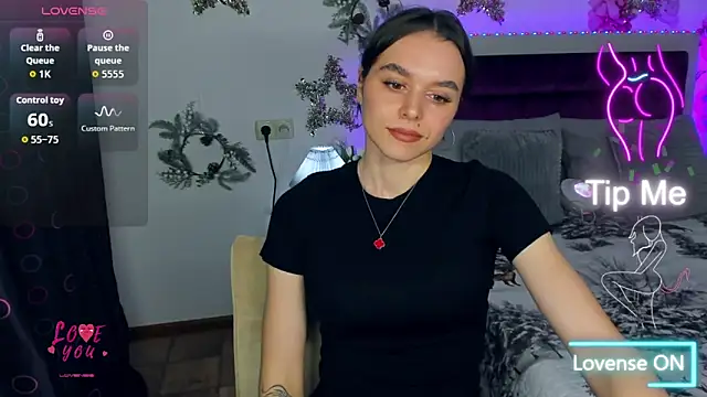 Snapshot of EmelyMason chatting on January 6, 2026, 12:31 pm EmelyMason online show from January 6, 2026, 12:31 pm