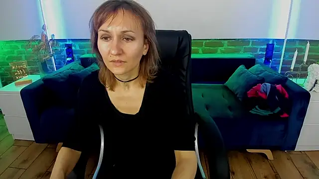 Lady   Marry online show from March 5, 2025, 3:51 pm