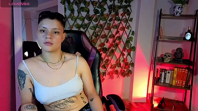 Snapshot of demimoore222 chatting on March 12, 2025, 8:41 pm demimoore222 online show from March 12, 2025, 8:41 pm