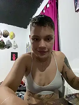 Snapshot of demimoore222 chatting on March 16, 2025, 5:03 am demimoore222 online show from March 16, 2025, 5:03 am