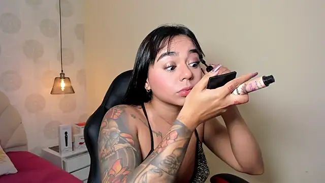 AGATHASMITH5 online show from March 30, 2026, 3:19 am