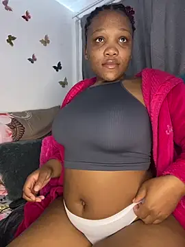 Snapshot of Beyoncex05 chatting on September 17, 2025, 8:55 pm Beyoncex05 online show from September 17, 2025, 8:55 pm