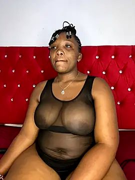 Snapshot of Beyoncex05 chatting on October 28, 2025, 11:14 pm Beyoncex05 online show from October 28, 2025, 11:14 pm