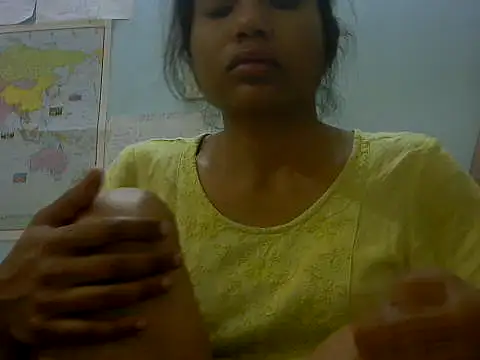 mayra89 online show from February 25, 2026, 8:41 pm