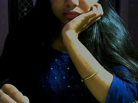 mayra89 online show from November 8, 2025, 2:42 pm