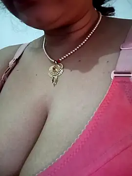 Snapshot of Neha-Bhabhi-Rasily chatting on February 3, 2026, 3:48 am Neha-Bhabhi-Rasily online show from February 3, 2026, 3:48 am