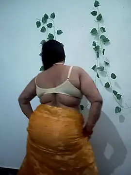 Snapshot of Neha-Bhabhi-Rasily chatting on February 19, 2026, 11:29 am Neha-Bhabhi-Rasily online show from February 19, 2026, 11:29 am