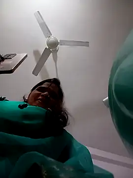 Snapshot of Neha-Bhabhi-Rasily chatting on November 19, 2025, 4:34 am Neha-Bhabhi-Rasily online show from November 19, 2025, 4:34 am