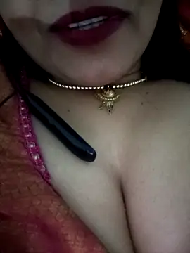 Snapshot of Neha-Bhabhi-Rasily chatting on November 16, 2025, 7:29 pm Neha-Bhabhi-Rasily online show from November 16, 2025, 7:29 pm