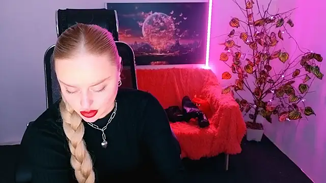 Miss Alice Silver online show from November 24, 2025, 1:55 pm