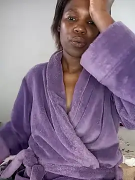 Missvixen81 online show from March 11, 2026, 5:23 am