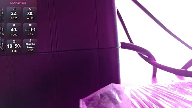 playfulcurvy online show from November 1, 2025, 7:08 pm