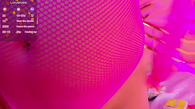 playfulcurvy online show from October 29, 2025, 7:57 pm