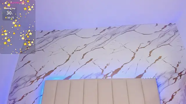 aurora collinss  online show from February 22, 2026, 12:51 pm