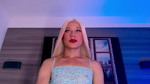 Snapshot of SashaNova chatting on October 8, 2025, 4:58 am SashaNova online show from October 8, 2025, 4:58 am