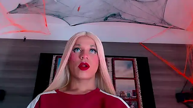 Snapshot of SashaNova chatting on October 12, 2025, 4:36 am SashaNova online show from October 12, 2025, 4:36 am