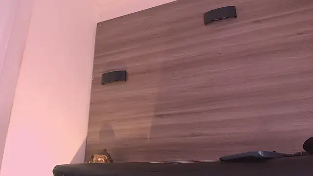 Snapshot of SashaNova chatting on January 8, 2026, 6:41 am SashaNova online show from January 8, 2026, 6:41 am