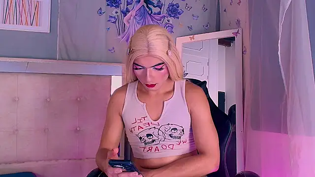 Emily Castillo 1 online show from May 14, 2026, 4:53 am