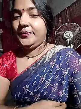 Maidangirl online show from November 2, 2025, 8:25 pm