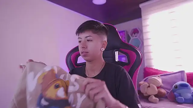 tommy blue online show from March 11, 2025, 12:50 pm