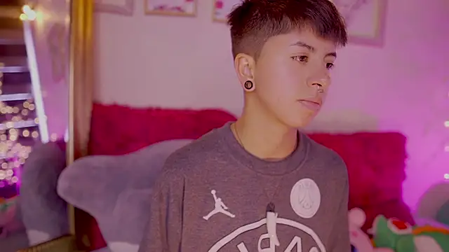 tommy blue online show from March 20, 2025, 5:04 pm