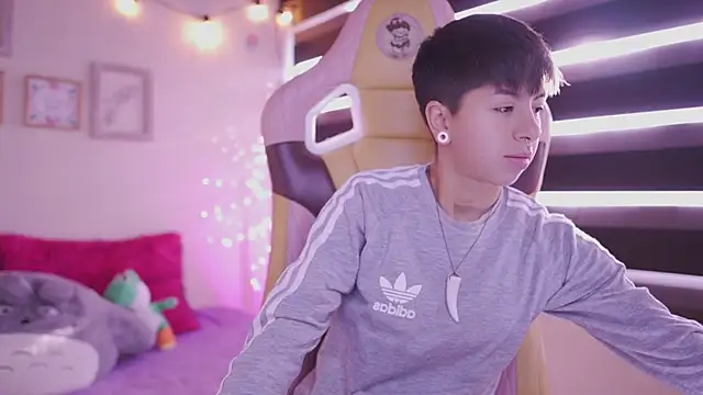 tommy blue online show from March 10, 2025, 12:17 pm