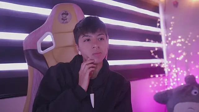 tommy blue online show from March 7, 2025, 12:56 pm