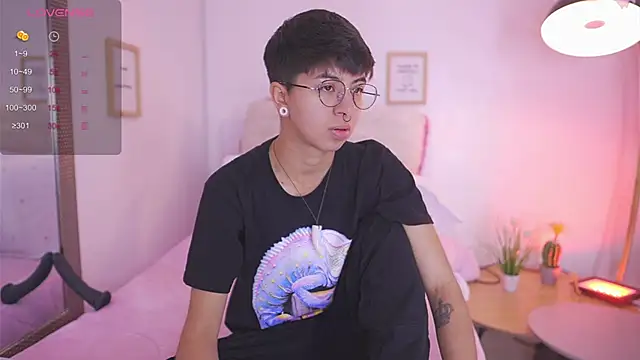 tommy blue online show from October 27, 2025, 1:34 pm