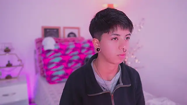 tommy blue online show from September 24, 2025, 1:06 pm